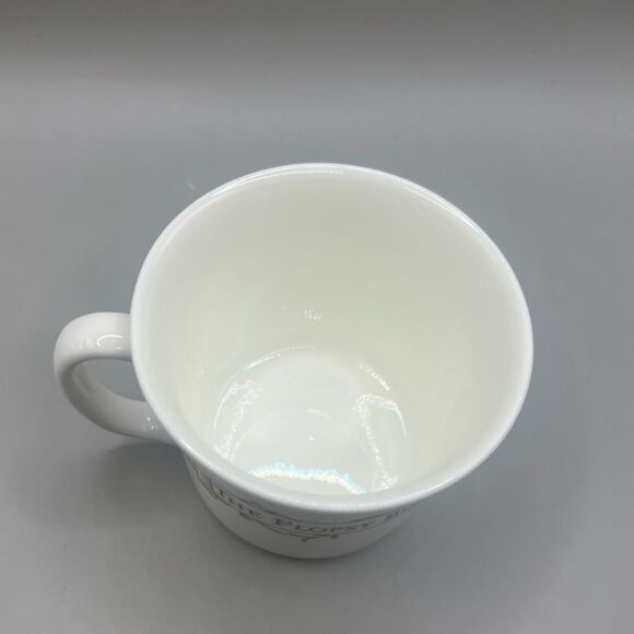 Vintage Royal Albert Bone China Beatrix Potter The Flopsy Bunnies Mug 1986 - Picture 5 of 5